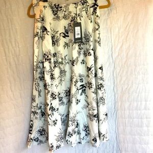 Who What Wear Skirt Size 2